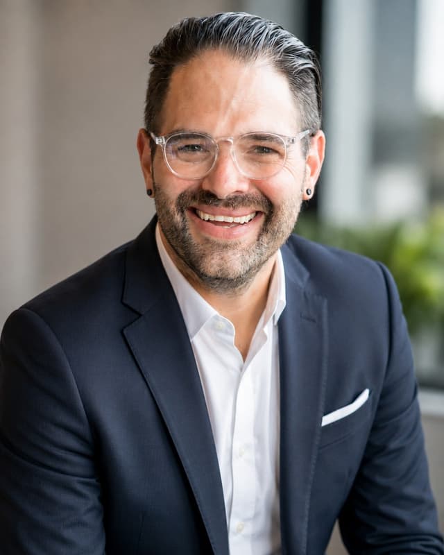 Robert Hess III